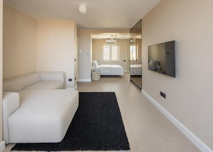 Apartment Rooftop Jacuzzi & View Split